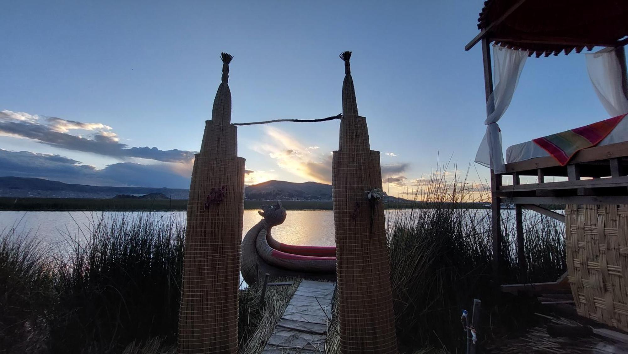 Uros Lodge Peru Puno Ngoại thất bức ảnh