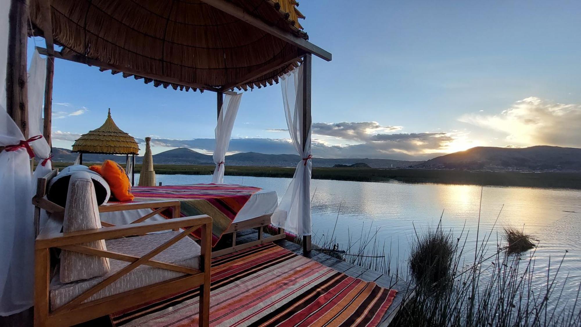 Uros Lodge Peru Puno Ngoại thất bức ảnh